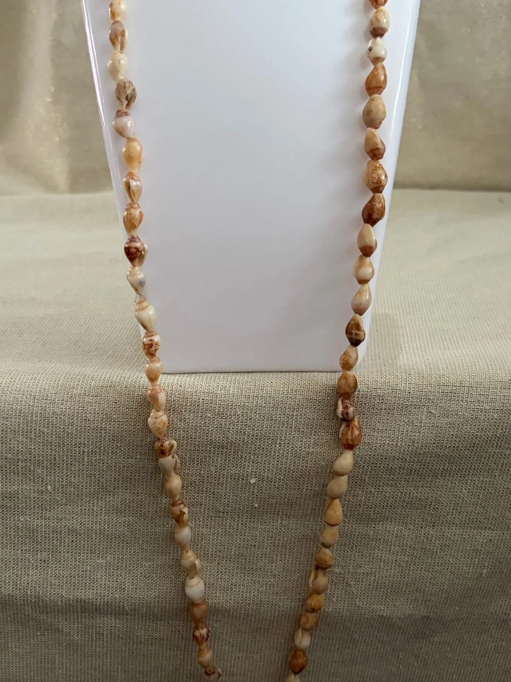 Vintage Natural Beige Shell Bead Necklace - Women Jewelry